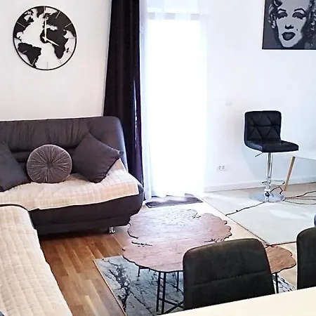 Apartment Glora *